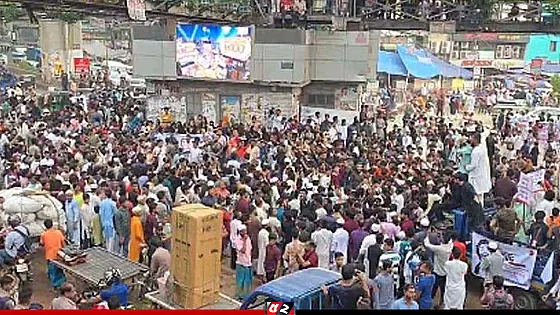 রামিসা হত্যার প্রতিবাদে উত্তাল মিরপুর, বন্ধ যান চলাচল