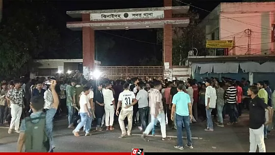 নাসীরুদ্দীনের ওপর হামলার ঘটনায় মামলা , ক্যামেরা ও লেন্স ছিনতাইয়ের অভিযোগ