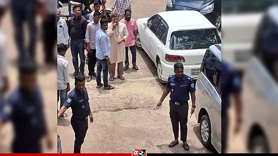 কক্সবাজার আদালত প্রাঙ্গণে গোলাগুলি, গুলিবিদ্ধসহ আহত ৫
