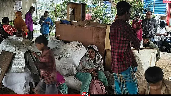 আগুনে পুড়ে ছাই হয় শত পরিবারের ঈদ আনন্দ