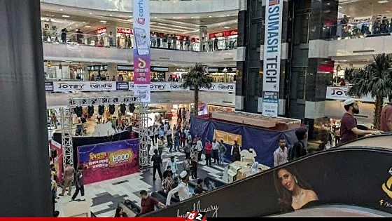 বসুন্ধরা সিটি শপিং কমপ্লেক্স থেকে পড়ে অজ্ঞাত যুবকের মৃত্যু