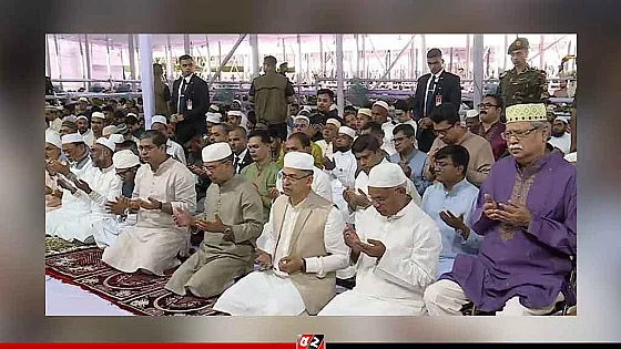 ঈদের প্রধান জামাতে দেশ-জাতির কল্যাণ ও বিশ্বের শান্তি কামনা