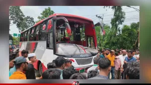 গোপালগঞ্জে বাস-মোটরসাইকেল সংঘর্ষে শিশুসহ নিহত ৫ 