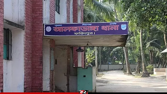 ছেলের বিরুদ্ধে মাকে কুপিয়ে হত্যারা অভিযোগ  