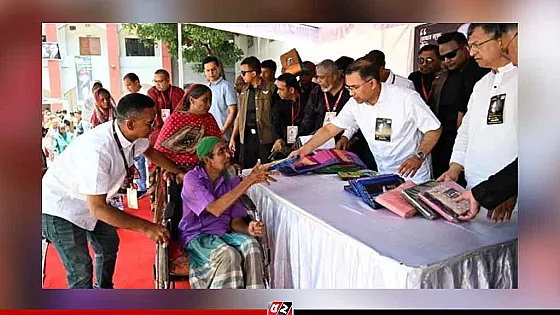 দুস্থদের মাঝে খাদ্য ও বস্ত্র বিতরণ কর্মসূচি উদ্বোধন করলেন তারেক রহমান