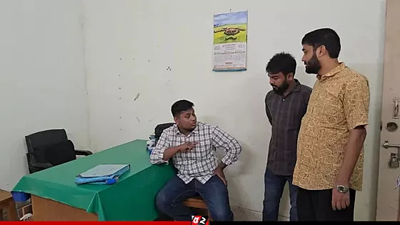 স্বাস্থ্য কমপ্লেক্স পরিদর্শনে হাসনাত আবদুল্লাহ, ৫ চিকিৎসককে শোকজ