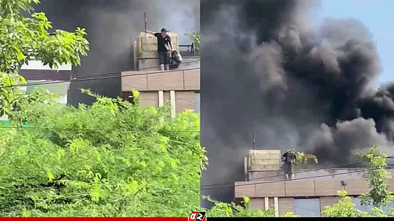 জ্বলছে হোটেল, পালাচ্ছেন মালিক