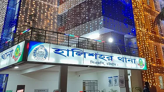 শিশুকে ধর্ষণচেষ্টা, অভিযুক্তকে গণপিটুনি দিয়ে পুলিশে সোপর্দ    