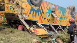 ব্রাহ্মণবাড়িয়ায় খাদে উল্টে গেল যাত্রীবাহী বাস, নিহত ৪