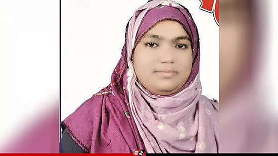 সরকারি সেলাই মেশিন দেওয়ার কথা বলে মহিলা দল নেত্রীর টাকা দাবি