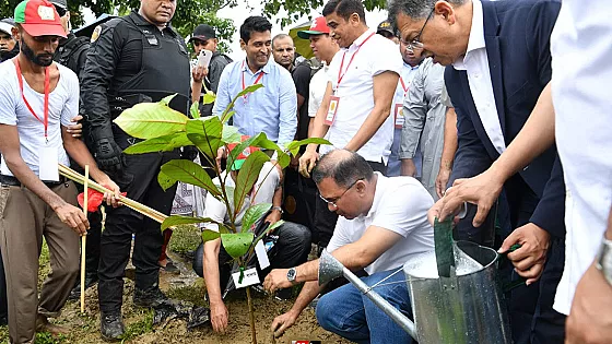 ২৫ কোটি বৃক্ষরোপণ কর্মসূচির উদ্বোধন করলেন প্রধানমন্ত্রী