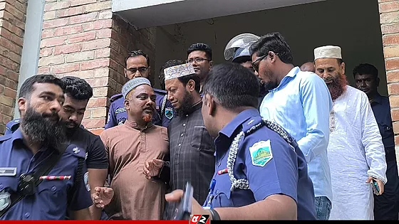 দুইটি পৃথক মামলায় জামিন পেলেন এমপি মুফতি আমির হামজা