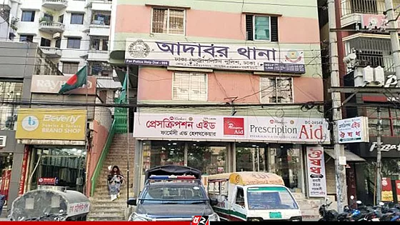 ছিনতাইকারীদের হামলায় ওসি-এসআই আহত, আটক চার