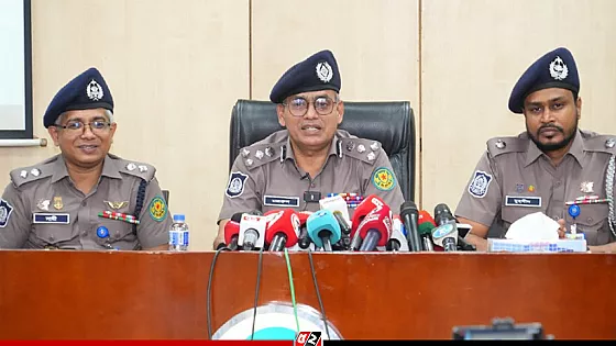 আওয়ামী লীগের প্রতিষ্ঠাবার্ষিকী ঘিরে সতর্ক অবস্থানে ডিএমপি