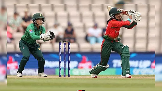পাকিস্তান বধে ঘুরে দাঁড়াল টাইগ্রেসরা, উঠল তিনে 