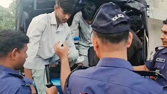 মিছিলের প্রস্তুতিকালে কার্যক্রম নিষিদ্ধ আওয়ামী লীগের ৬ নেতাকর্মী আটক