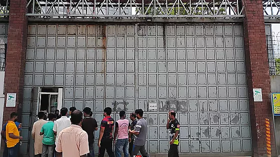 শ্রমিক–কর্তৃপক্ষ দ্বন্দ্বে গাজীপুরে এপেক্সের চার কারখানা বন্ধ  