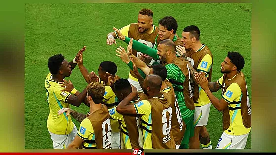দাপুটে জয়ে শেষ ষোলোয় ব্রাজিল