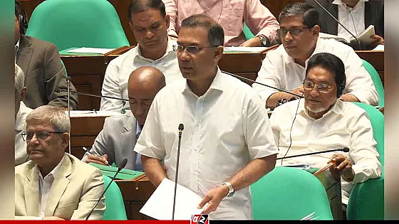 দেশের অর্থনীতিকে তিন ধাপে সাজাতে চায় সরকার: প্রধানমন্ত্রী