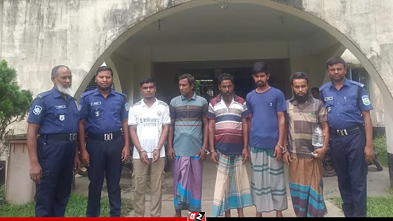 নেত্রকোনায় চার জুয়াড়ি আটক