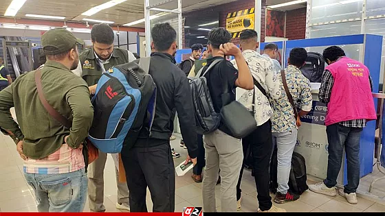 প্রতারণার শিকার হয়ে কম্বোডিয়া থেকে দেশে ফিরলেন আরও ১০৯ জন