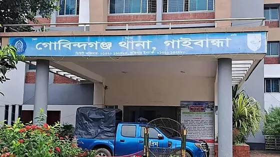 রিকশাচালককে বাঁচাতে গিয়ে ঘুষিতে প্রাণ গেল যাত্রীর  