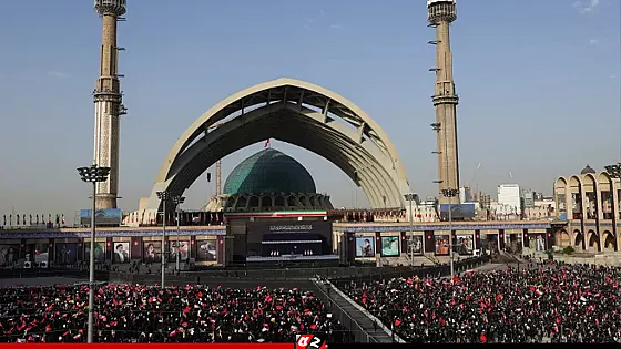 ইরানে শুরু খামেনির রাষ্ট্রীয় বিদায় অনুষ্ঠান, শেষ শ্রদ্ধায় তেহরানে জনস্রোত