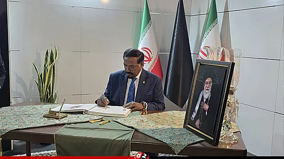 খামেনির রাষ্ট্রীয় অন্ত্যেষ্টিক্রিয়ায় স্পিকারের অংশগ্রহণ