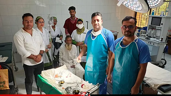 ৫৫ বছর পর মন্নাস আলীর শরীর থেকে পাকিস্তানি বাহিনীর ছোড়া গুলি অপসারণ 