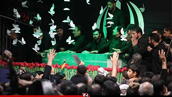 খামেনির শেষযাত্রা শুধু শোক নয়, রয়েছে ধর্মীয় ও রাজনৈতিক বার্তা 