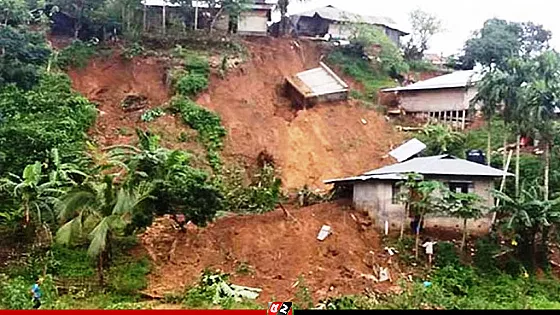 কক্সবাজারে ভারী বর্ষণ, পাহাড়ধসে নিহত বেড়ে ১১ 