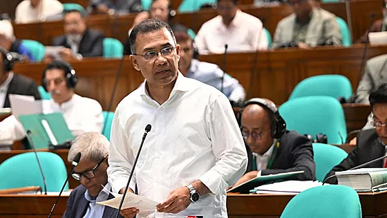 প্রাথমিক শিক্ষকদের বেতন ধাপে ধাপে বাড়ানোর ঘোষণা প্রধানমন্ত্রীর