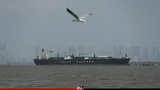 বৈশ্বিক তেল সরবরাহ নিয়ে সতর্ক করলো আইইএ