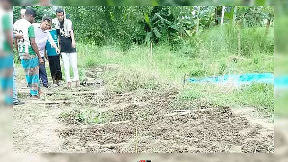 কবরস্থান থেকে চুরি  ৯টি কঙ্কাল 