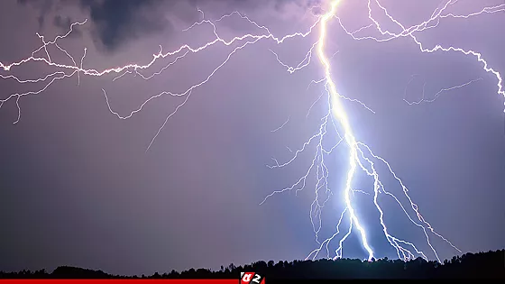 দেশের ৮ জেলায় বজ্রসহ ঝড়ের আভাস, হতে পারে অতি ভারী বৃষ্টি