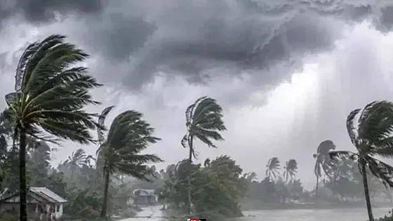 দুপুরের মধ্যে দেশের ১৭ অঞ্চলে ঝড়ের আভাস, নদী বন্দরে সতর্কতা