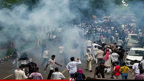 দিল্লির বিক্ষোভে পুলিশের লাঠিচার্জ, আইসিইউতে ভর্তি তরুণী