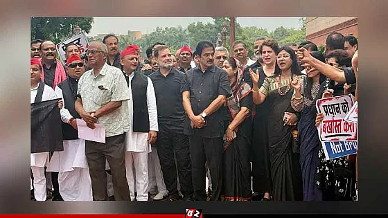 যন্তর মন্তরে অনড় অবস্থানে সিজেপি, কালো পোশাকে রাস্তায় বিরোধীরা