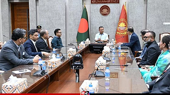 পোশাক শিল্পের বিকাশে প্রতিবন্ধকতা দ্রুত দূর করার নির্দেশনা প্রধানমন্ত্রীর