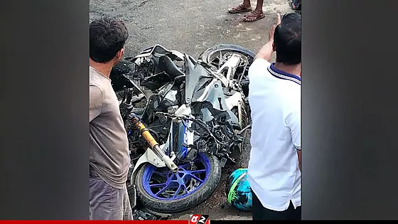  চার যানবাহনের সংঘর্ষে দুই শিক্ষার্থী নিহত