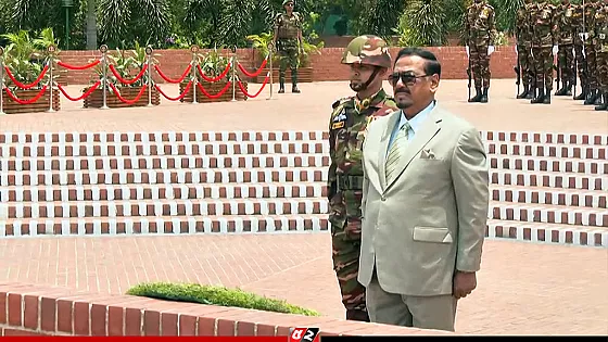 জাতীয় স্মৃতিসৌধে ভারপ্রাপ্ত রাষ্ট্রপতির শ্রদ্ধা