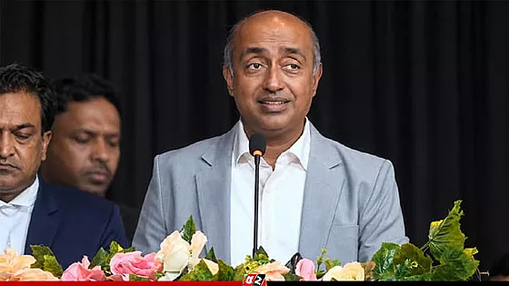 সাবেক রাষ্ট্রপতির বিরুদ্ধে  দুর্নীতির অভিযোগ পর্যালোচনা করছে সরকার