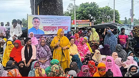 স্বেচ্ছাসেবক দল নেতার গ্রেপ্তার-বহিষ্কারের দাবিতে আমরণ অনশনে ভুক্তভোগীর পরিবার