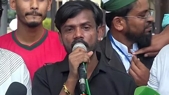 'মৃত্যুকে ভয় পাই না, আমি জুলাই যোদ্ধা' : হিরো আলম 