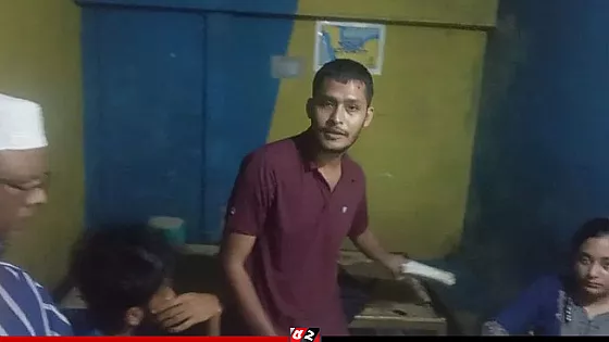চায়ের দোকানে বন্ধুদের দিয়ে এইচএসসি'র উত্তরপত্র মূল্যায়নের আভিযোগ, শিক্ষক আটক