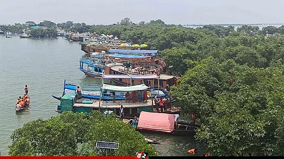 হাওরের সংরক্ষিত এলাকায় হাউসবোট ও পর্যটকবাহী নৌযান চলাচলে নিষেধাজ্ঞা