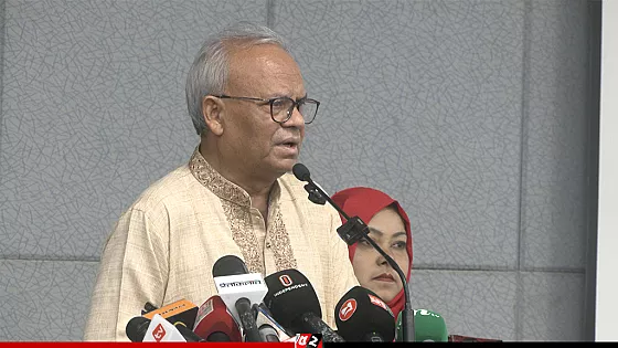 জুলাই শক্তির বিভাজন চললে শেখ হাসিনা প্যারাসুটে দেশে নামার চেষ্টা করবেন : রিজভী
