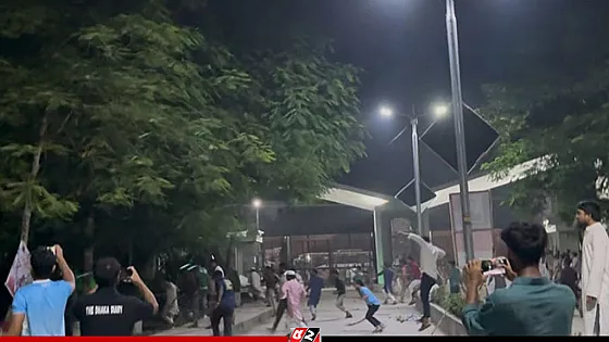 বেগম রোকেয়া বিশ্ববিদ্যালয়ে শিবির-ছাত্রদলের সংঘর্ষে আহত ১০