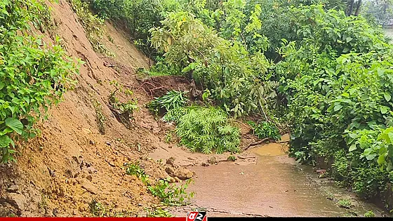 ৪ বিভাগে অতি ভারী বৃষ্টির আভাস, পাহাড়ি এলাকায় ভূমিধসের শঙ্কা