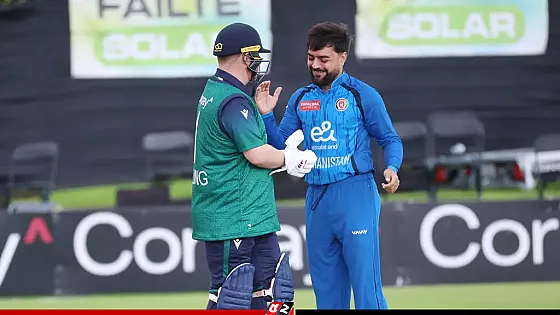 রশিদ খানের বিধ্বংসী বোলিংয়ে আয়ারল্যান্ডকে উড়িয়ে দিল আফগানিস্তান